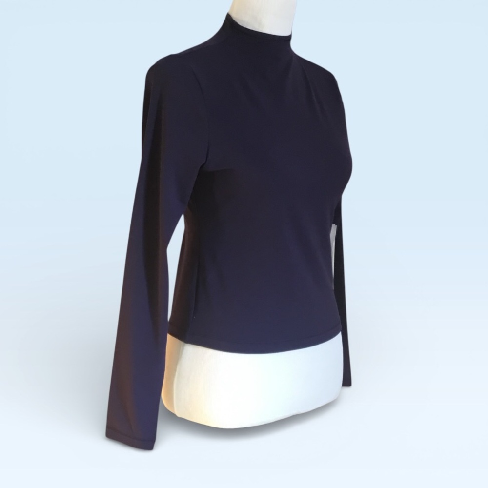 Vuori All The Feels Long Sleeve Mock Top - Picture 12 of 14